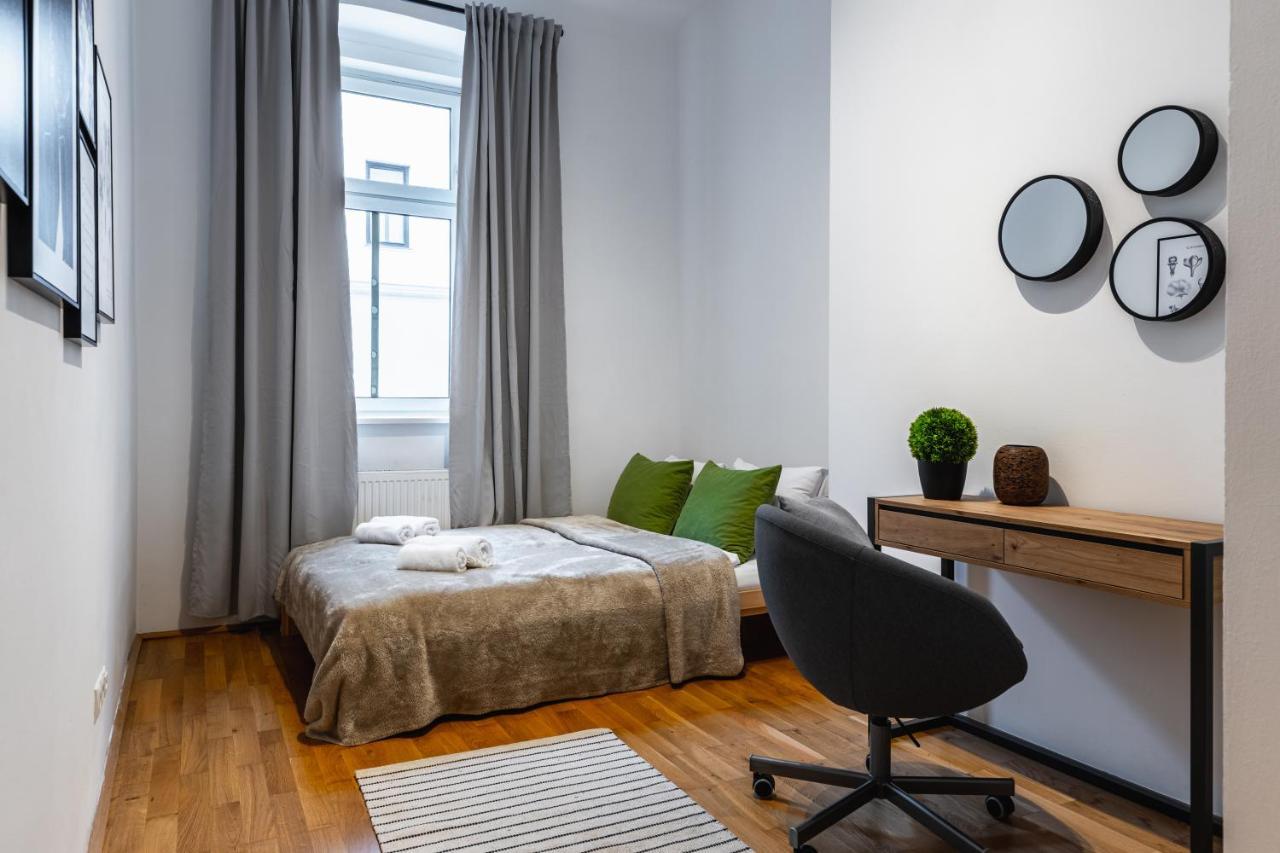 Stylish Designed Apartment In A Calm District Viena Exterior foto